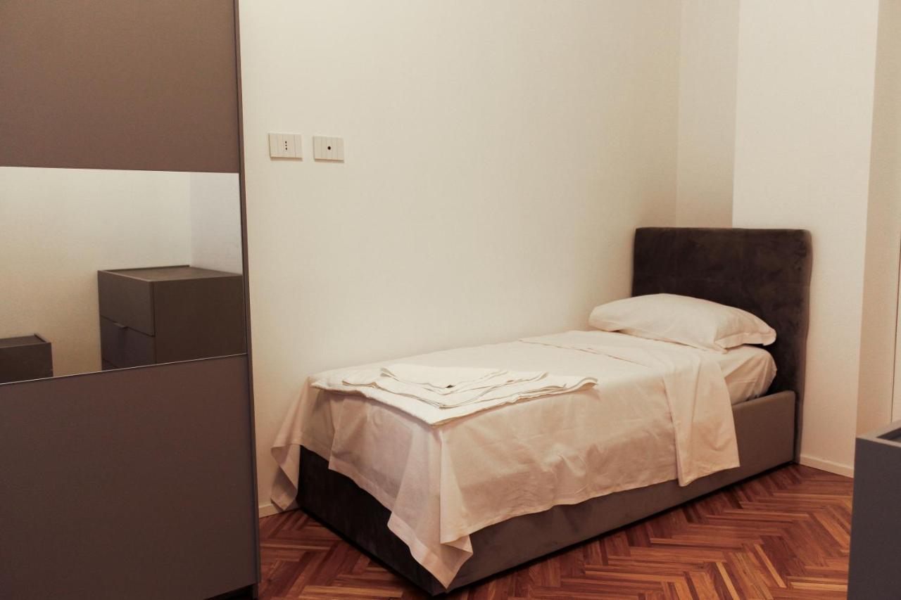 Appartement Attia Wifi - Duomo In 10 Min Milaan